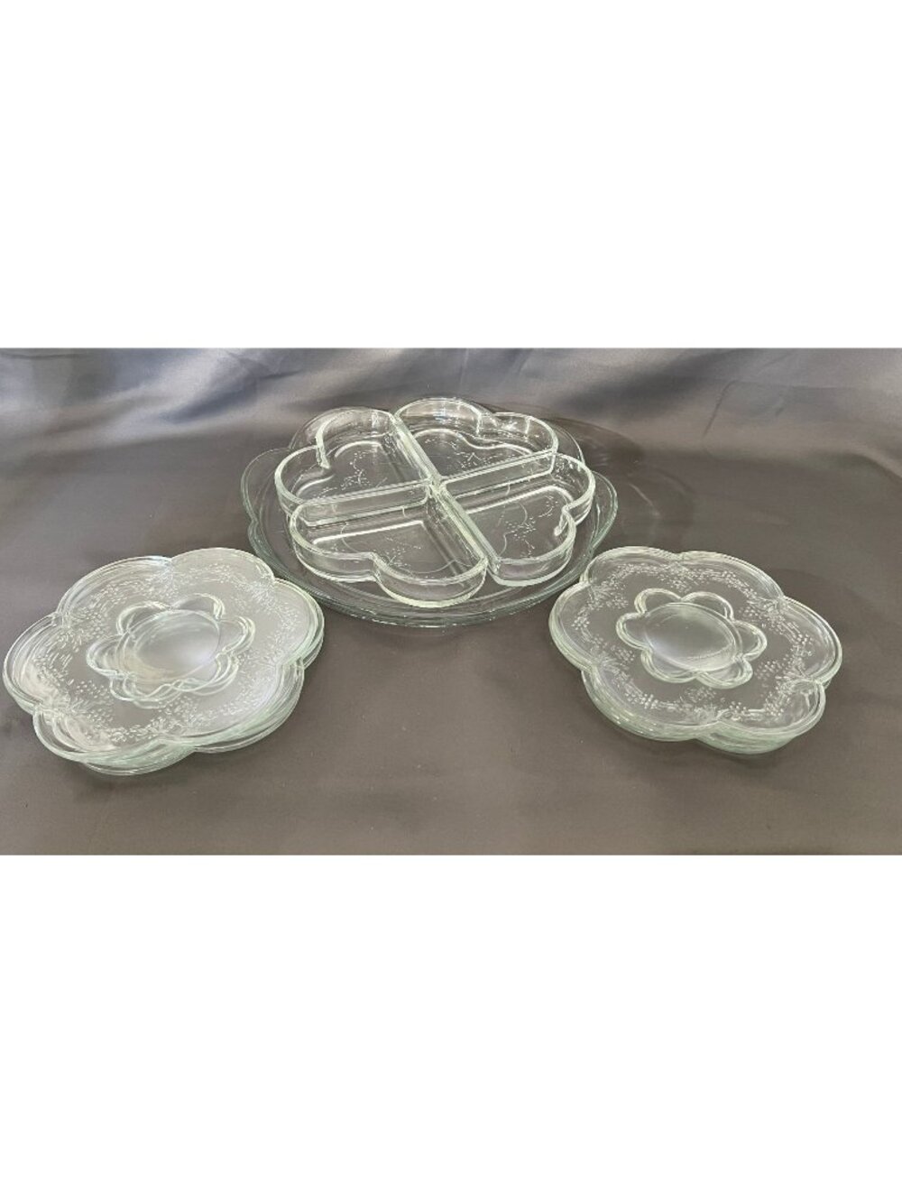 Pfaltzgraff Glass Divided Serving Tray & Floral Shaped Plates Set Clear